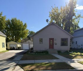 369 W Mill Street, Paynesville, MN 56362