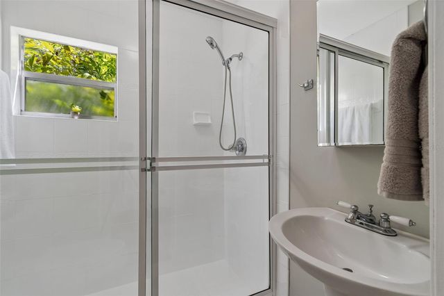 2502 W NORTH A STREET, Tampa, FL 33609