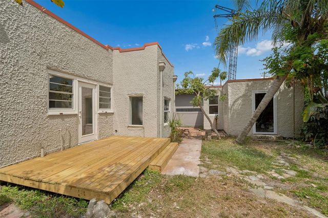 2502 W NORTH A STREET, Tampa, FL 33609