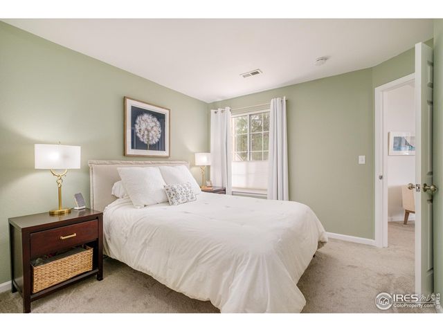 4887 White Rock Cir F, Boulder, CO 80301