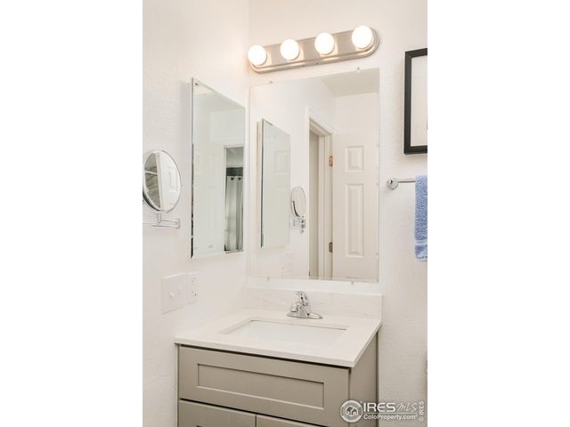 4887 White Rock Cir F, Boulder, CO 80301