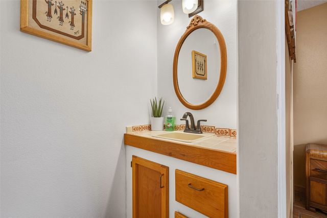 223 E Santa Fe C, Santa Fe, NM 87505