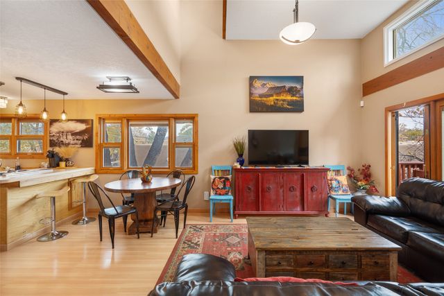 223 E Santa Fe C, Santa Fe, NM 87505