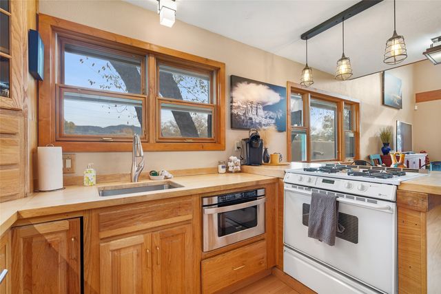 223 E Santa Fe C, Santa Fe, NM 87505