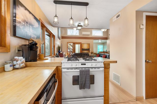 223 E Santa Fe C, Santa Fe, NM 87505