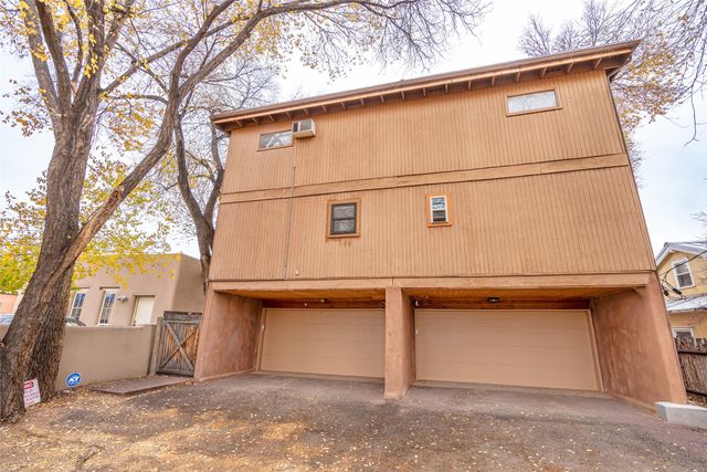 223 E Santa Fe C, Santa Fe, NM 87505