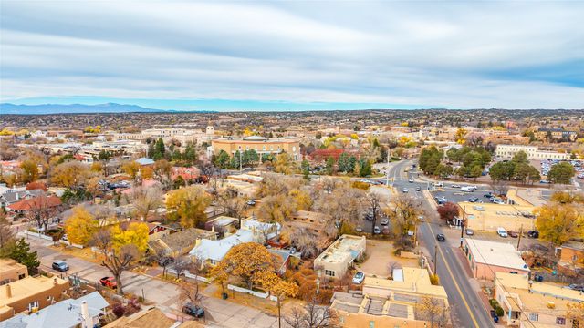 223 E Santa Fe C, Santa Fe, NM 87505
