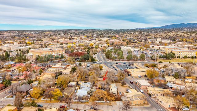 223 E Santa Fe C, Santa Fe, NM 87505