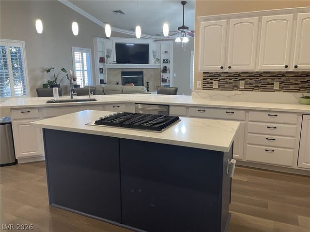 4592 Clay Peak Drive, Las Vegas, NV 89129