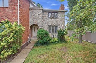 104 E GREEN MEADOWS RD 22, Columbia, MO 65203