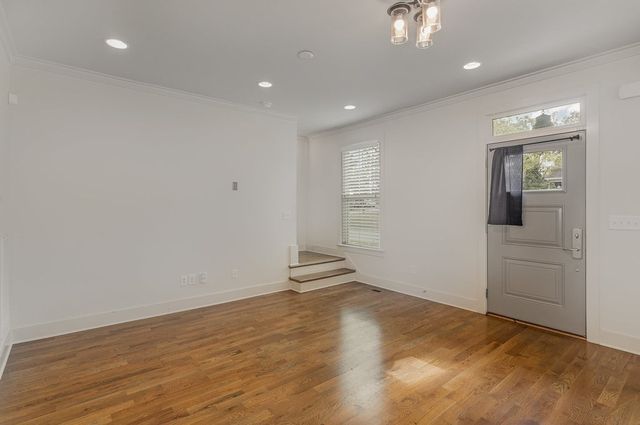 5802 Maxon Ave, Nashville, TN 37209