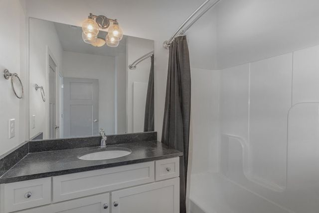 5802 Maxon Ave, Nashville, TN 37209