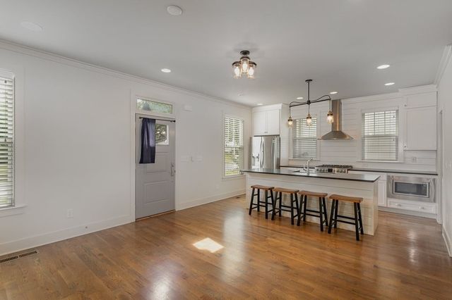 5802 Maxon Ave, Nashville, TN 37209