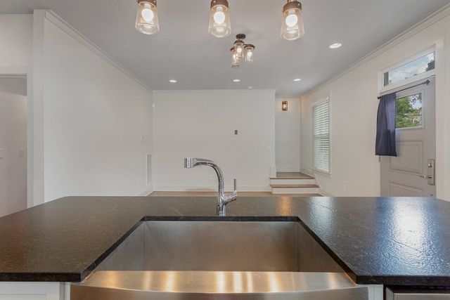 5802 Maxon Ave, Nashville, TN 37209