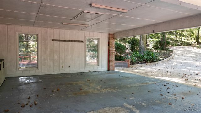 231 Jasmine Hill Road, Wetumpka, AL 36093