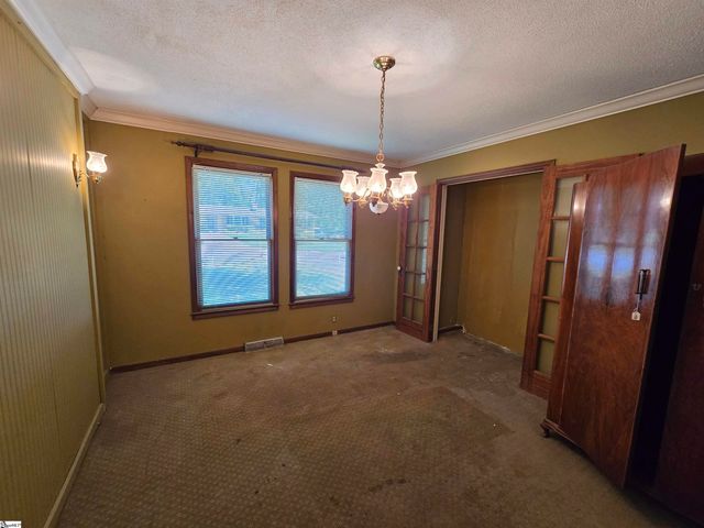 4 Cardinal Drive, Taylors, SC 29687