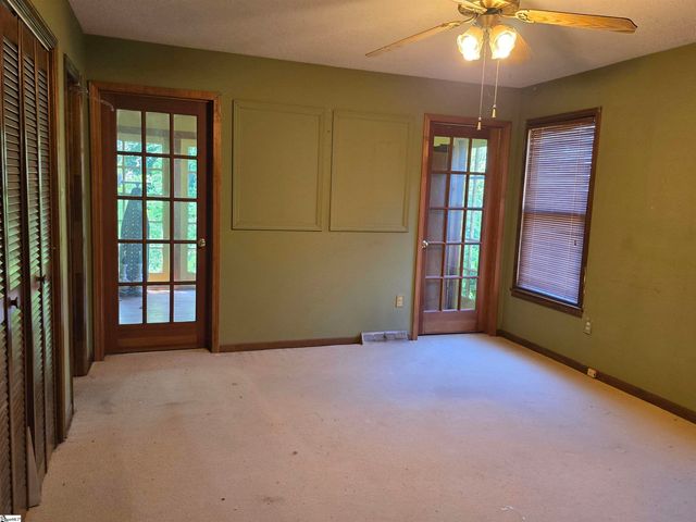 4 Cardinal Drive, Taylors, SC 29687