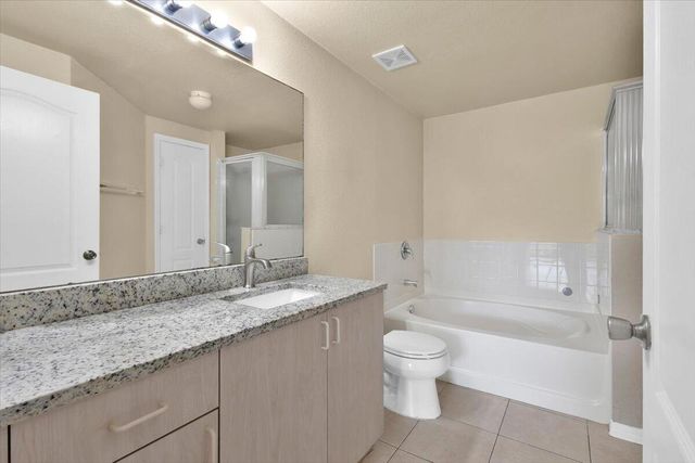 120 SW Peacock Boulevard 11-101, Port St. Lucie, FL 34986