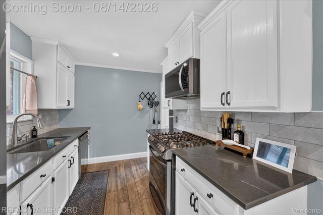 3476 Levee Street, Waterford Charter Township, MI 48329