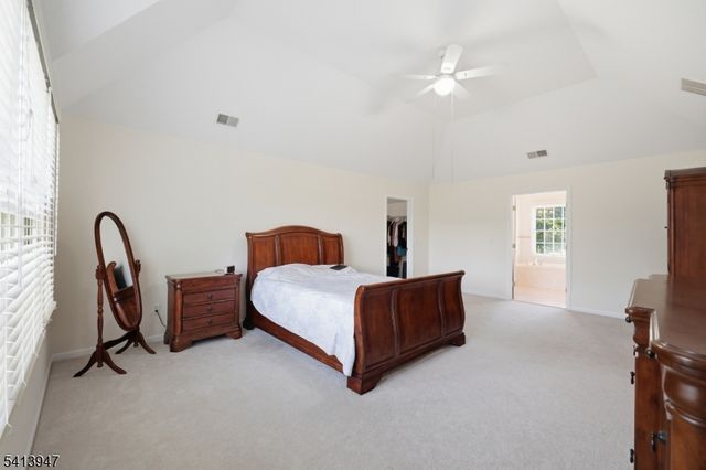 31 Phillip Dr, Parsippany-troy Hills Twp., NJ 07054