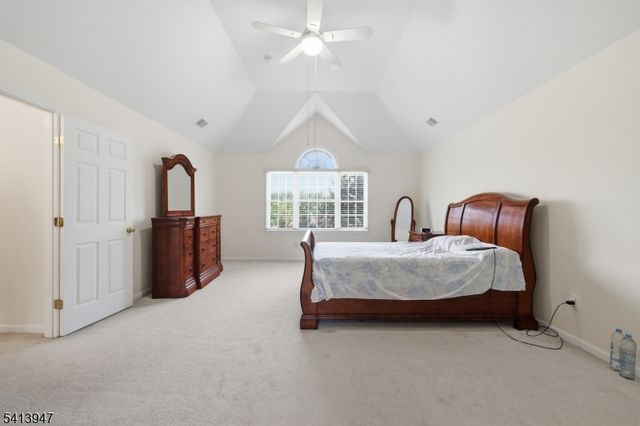 31 Phillip Dr, Parsippany-troy Hills Twp., NJ 07054