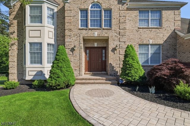 31 Phillip Dr, Parsippany-troy Hills Twp., NJ 07054