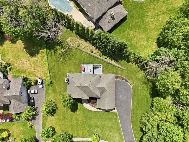 31 Phillip Dr, Parsippany-troy Hills Twp., NJ 07054