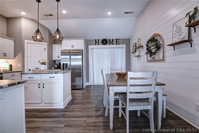 9008 Haylyn Lane, Georgetown, IN 47122