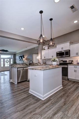 9008 Haylyn Lane, Georgetown, IN 47122