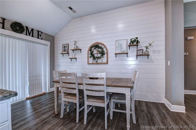 9008 Haylyn Lane, Georgetown, IN 47122