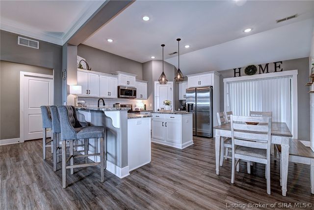 9008 Haylyn Lane, Georgetown, IN 47122