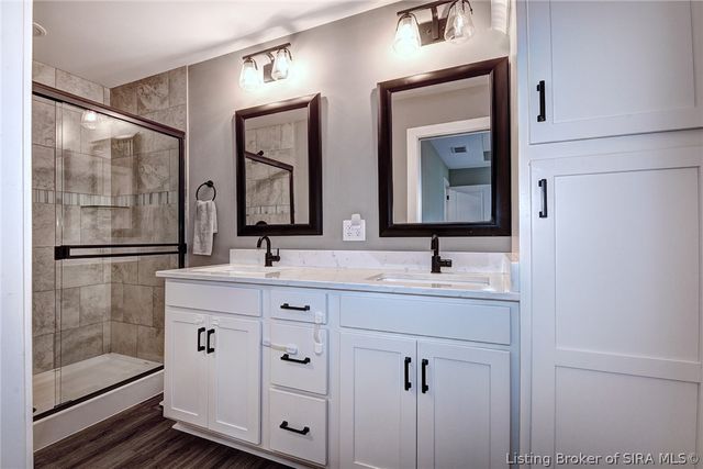 9008 Haylyn Lane, Georgetown, IN 47122