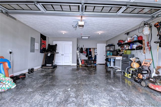 9008 Haylyn Lane, Georgetown, IN 47122
