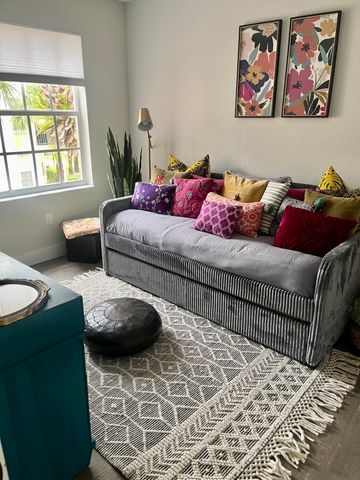 1910 Belmont Place, Boynton Beach, FL 33436