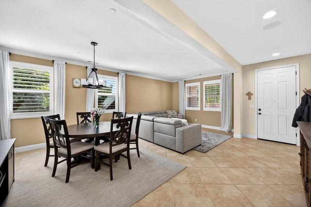 2024 Symphony Ave, Roseville, CA 95747