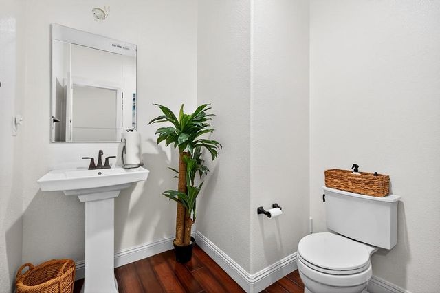 2024 Symphony Ave, Roseville, CA 95747