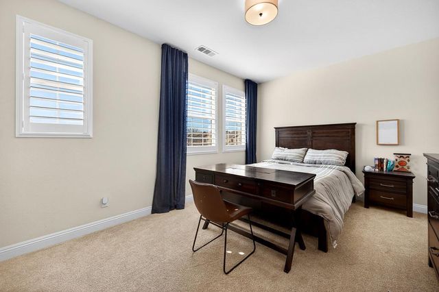 2024 Symphony Ave, Roseville, CA 95747