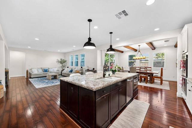 2024 Symphony Ave, Roseville, CA 95747