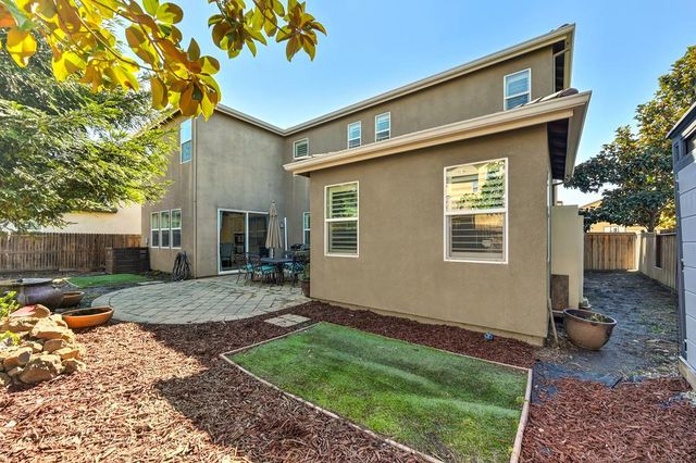 2024 Symphony Ave, Roseville, CA 95747