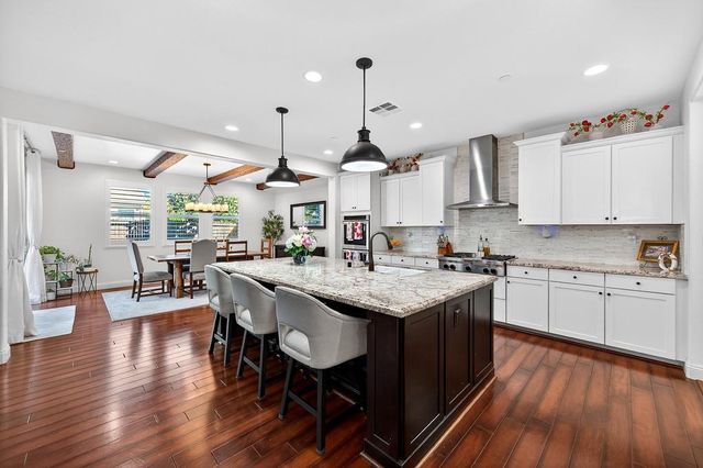 2024 Symphony Ave, Roseville, CA 95747