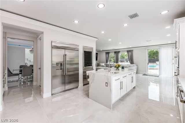 6809 Via Locanda Avenue, Las Vegas, NV 89131