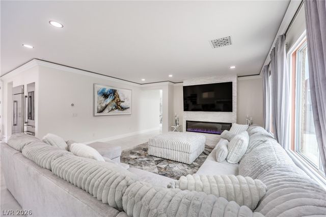 6809 Via Locanda Avenue, Las Vegas, NV 89131