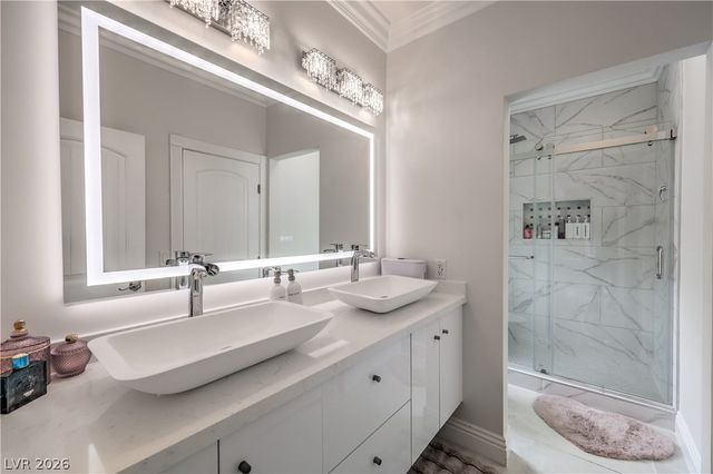 6809 Via Locanda Avenue, Las Vegas, NV 89131