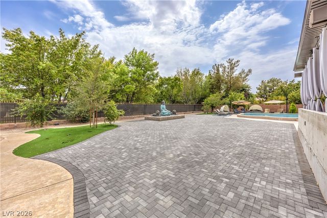 6809 Via Locanda Avenue, Las Vegas, NV 89131