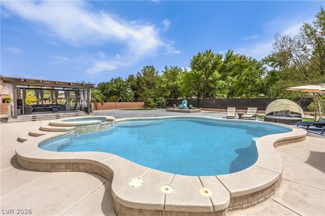 6809 Via Locanda Avenue, Las Vegas, NV 89131
