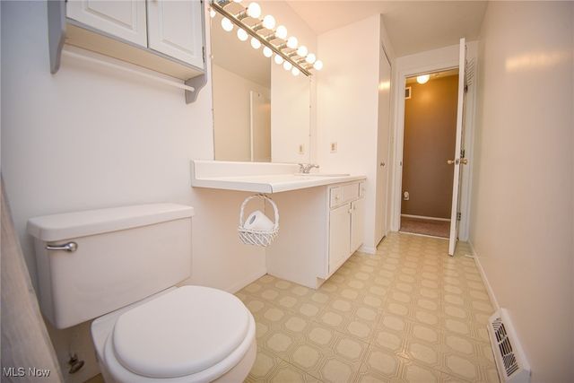 15446 Sheldon Road, Brook Park, OH 44142