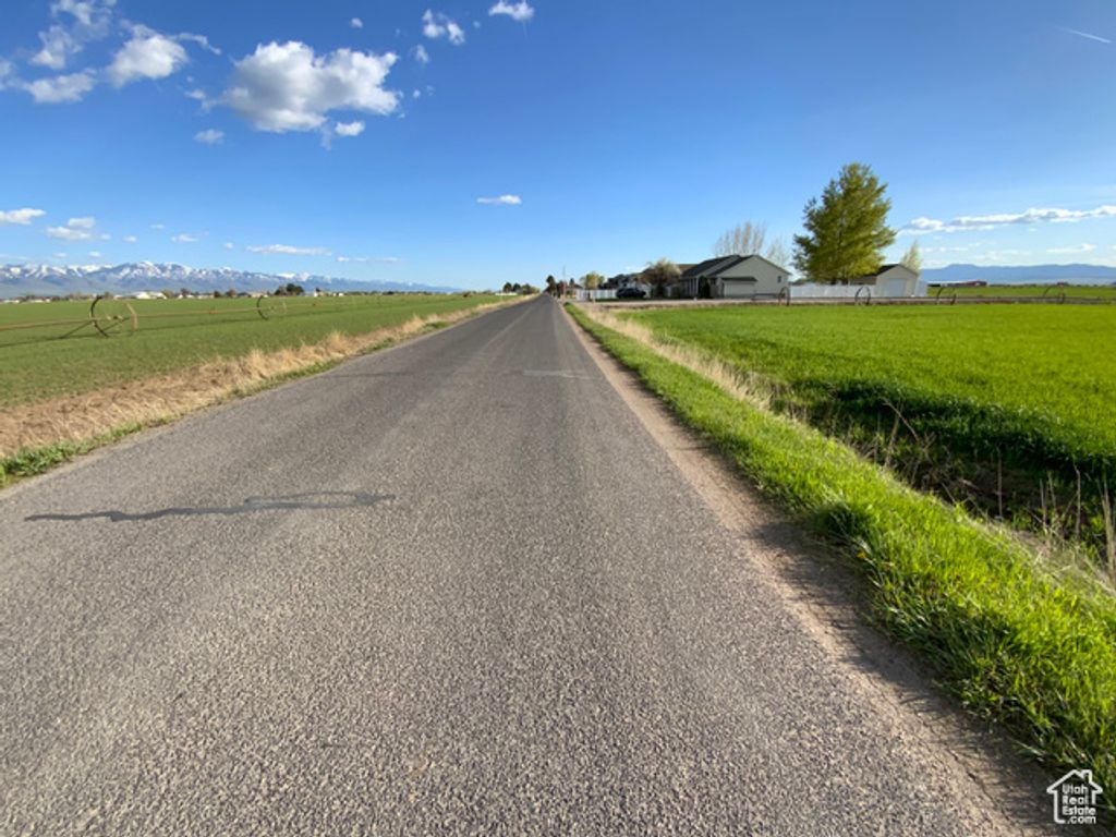Image 4 of property listing at 1114 N 800 W, Preston, ID 83263