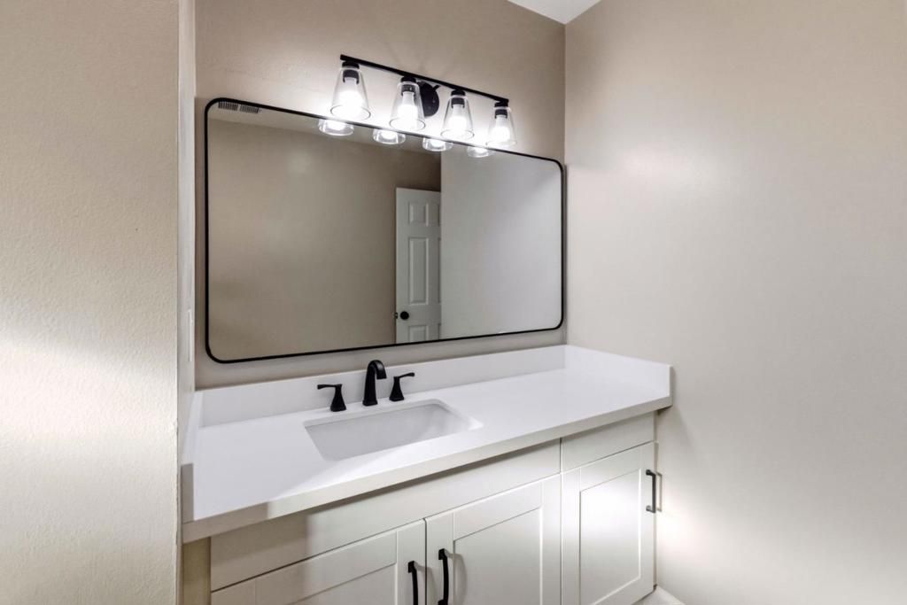 Image 16 of property listing at 788 Bedford Drive, Salinas, CA 93901