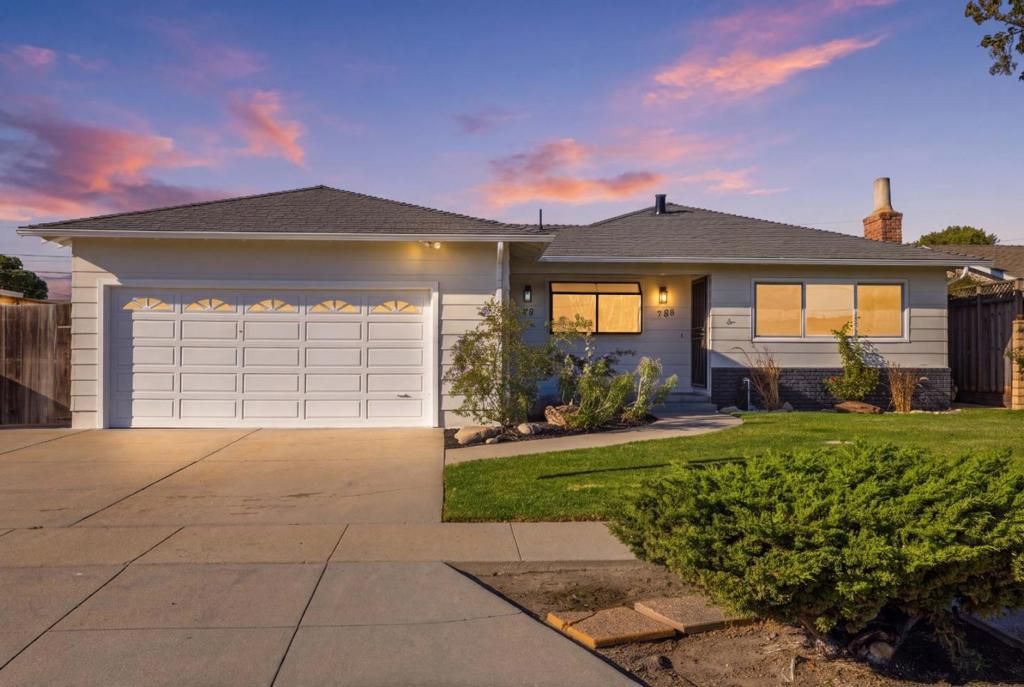 Image 2 of property listing at 788 Bedford Drive, Salinas, CA 93901