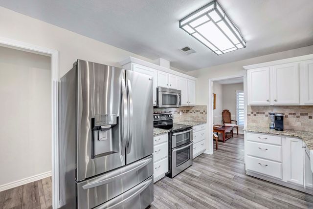 2411 Auburn Place, Midland, TX 79705